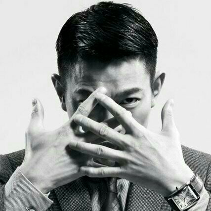 来自陌陌个人资料