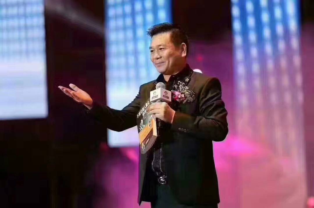 郑柯老师说:你一辈子痴迷一件事和一个人!肯定会成功!早安